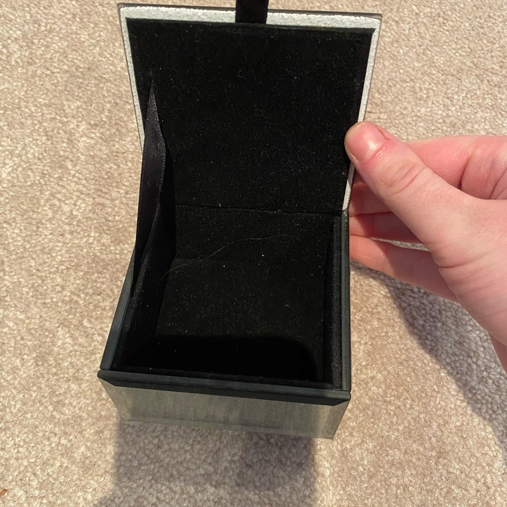 Jewelry Box - Picture 3 of 3